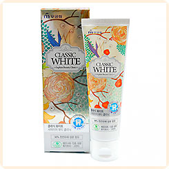 Зубная паста Отбеливающая с ароматом Мяты и Зеленого чая Classic White, 110 г Зубная паста Отбеливающая с ароматом Мяты и Зеленого чая Classic White, 110 г